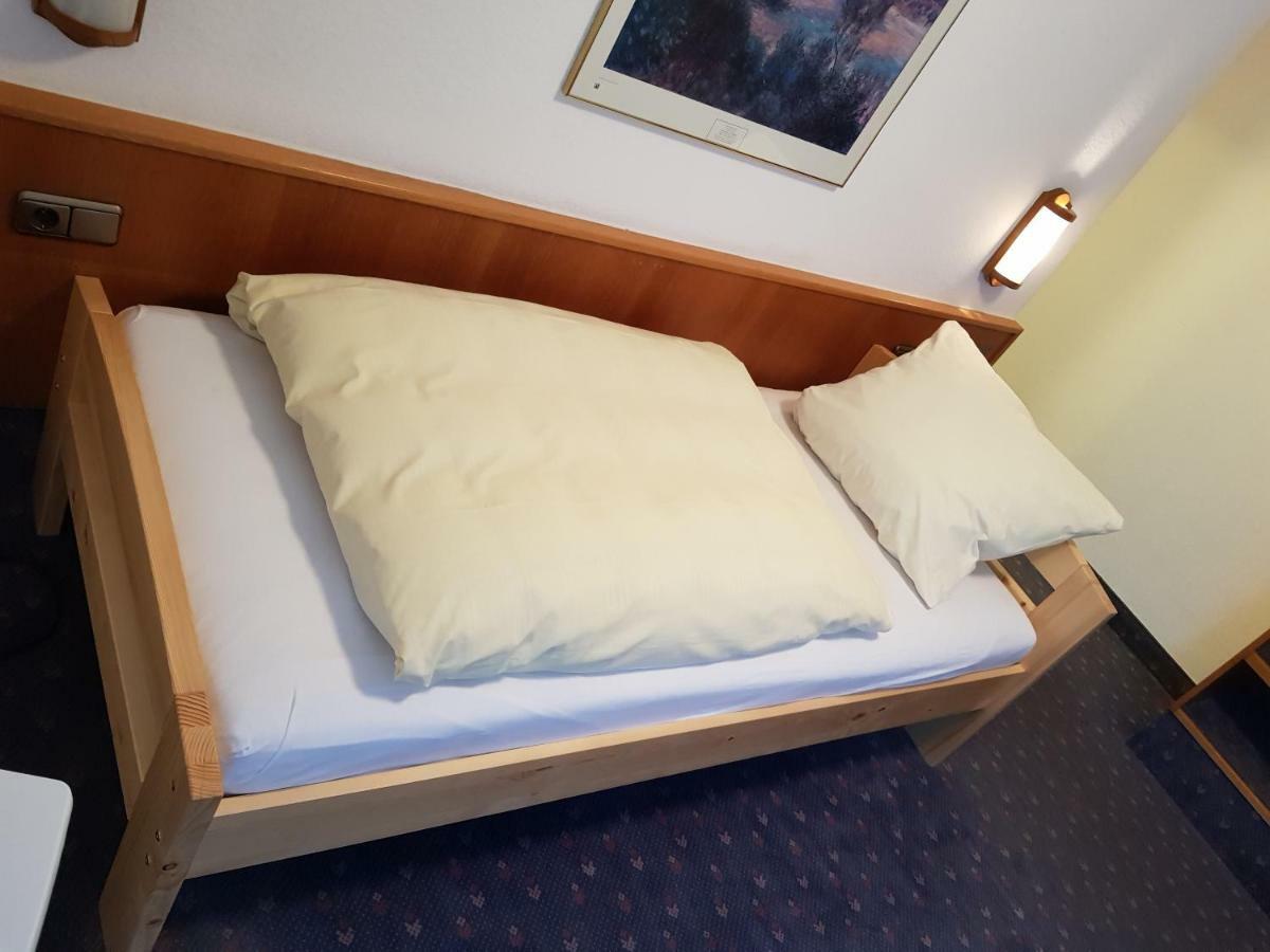 Hotel Gallmersgarten Extérieur photo